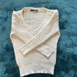 Brandy Melville light pink sweater